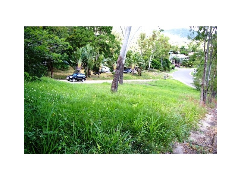 19 Jones Road, Cannonvale QLD 4802