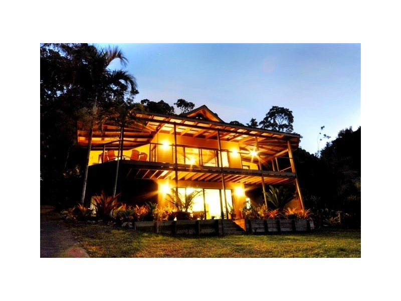 11 Wallaby Way, Cannonvale QLD 4802