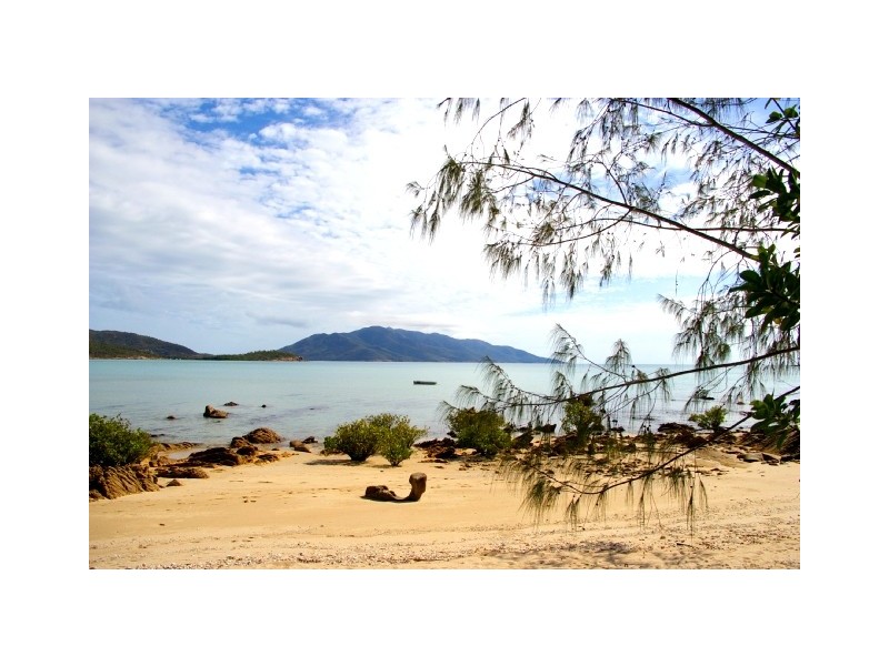 46 Trochus Street, Dingo Beach QLD 4800