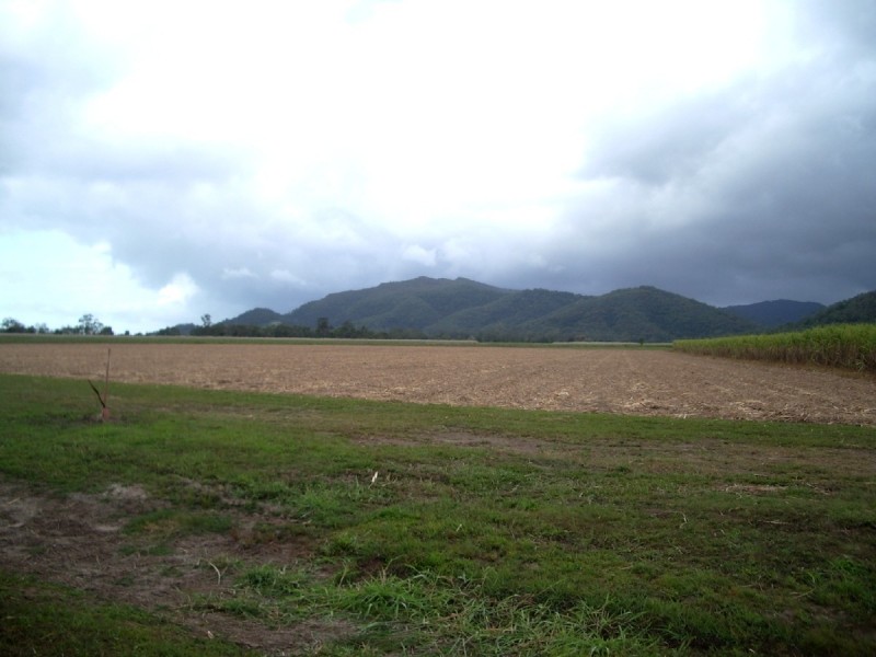Lot 3 & 35 Plemenuk Road, Mount Marlow QLD 4800