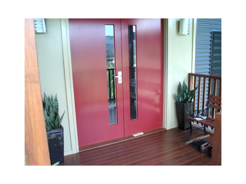 10 Golf Views Court, Cannonvale QLD 4802