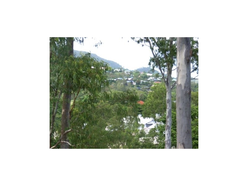 2/9 Macarthur Drive, Cannonvale QLD 4802