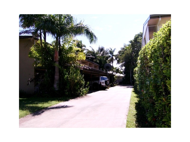 1&5/13 Davy Avenue, Proserpine QLD 4800