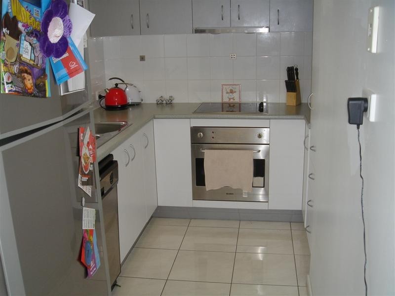 1/28 Oakwood Street, Annerley QLD 4103