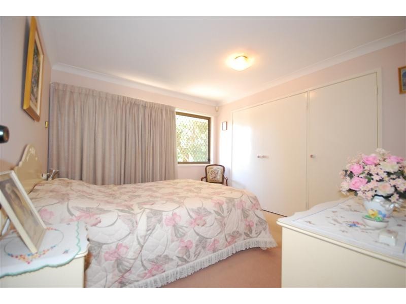 9 Barnard Street, Carindale QLD 4152