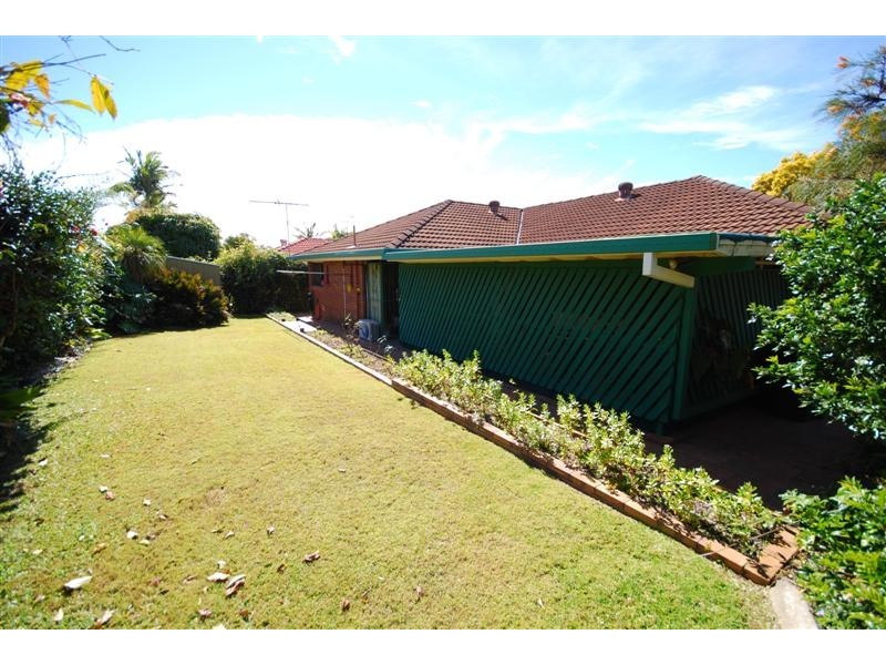 9 Barnard Street, Carindale QLD 4152
