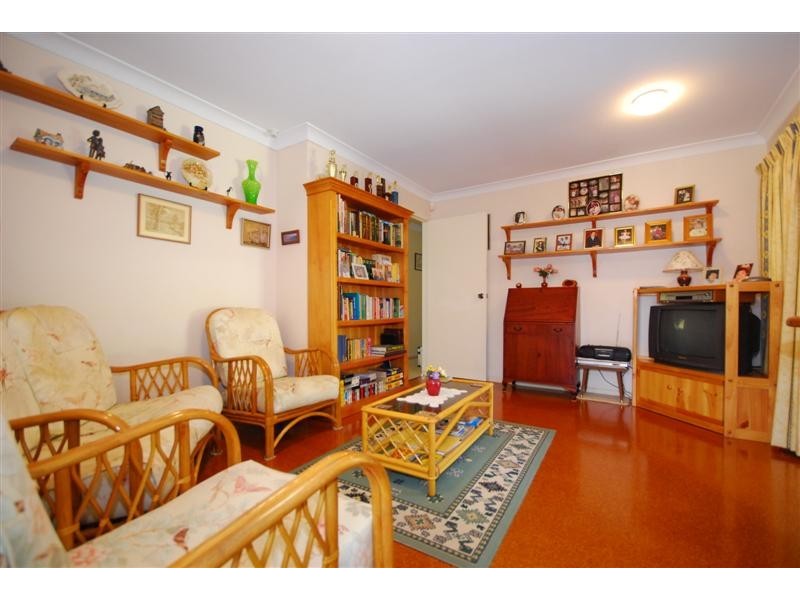 9 Barnard Street, Carindale QLD 4152