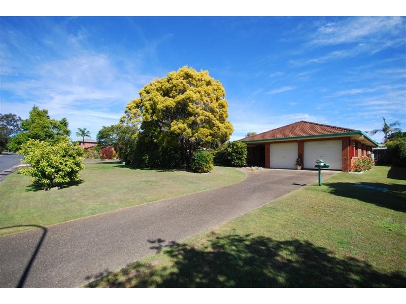 9 Barnard Street, Carindale QLD 4152
