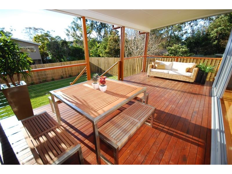 20 Hilltop Avenue, Annerley QLD 4103