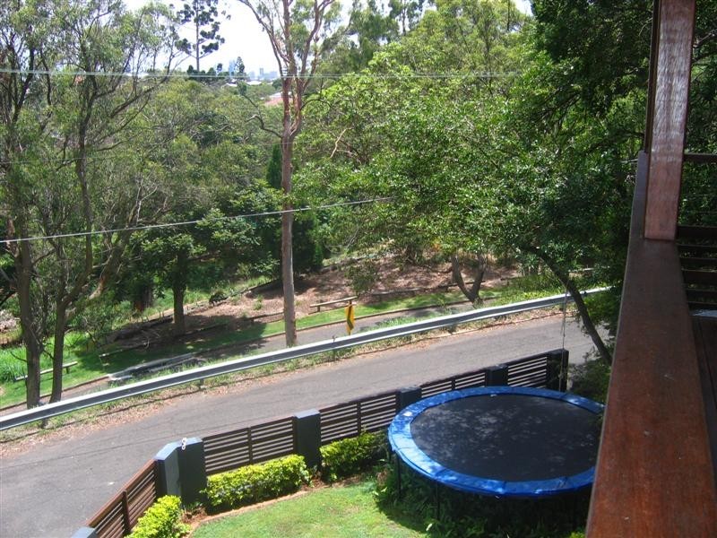 81 Tennessee Avenue, Tarragindi QLD 4121