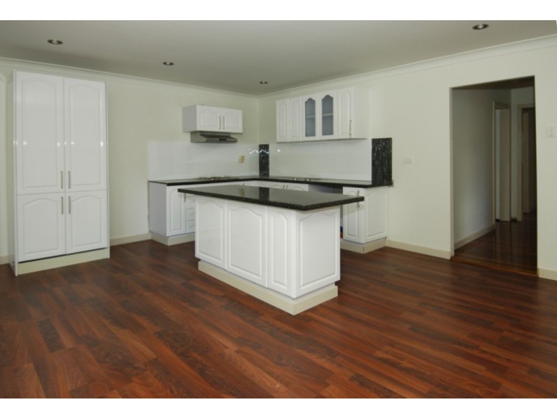 99 York St, Coorparoo QLD 4151