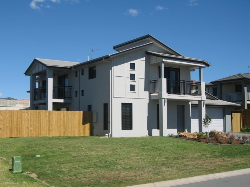 56 Highcrest Cct, Molendinar QLD 4214