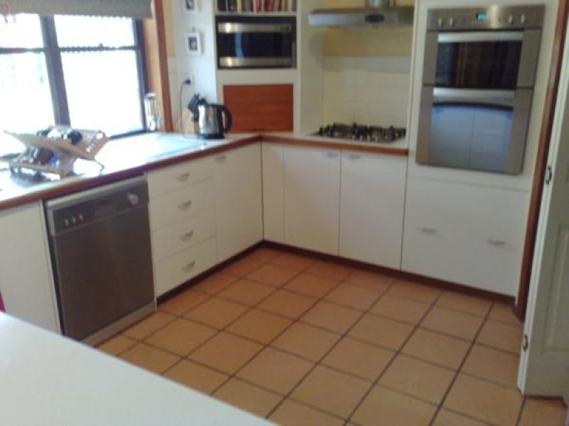 18 Parkwood Pl, Middle Park QLD 4074