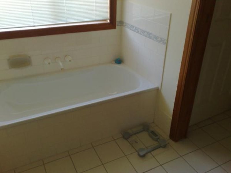 18 Parkwood Pl, Middle Park QLD 4074