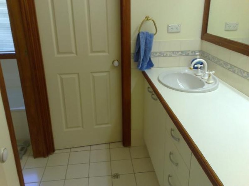 18 Parkwood Pl, Middle Park QLD 4074