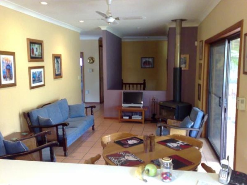 18 Parkwood Pl, Middle Park QLD 4074