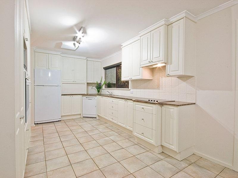 19 Teague St, Indooroopilly QLD 4068