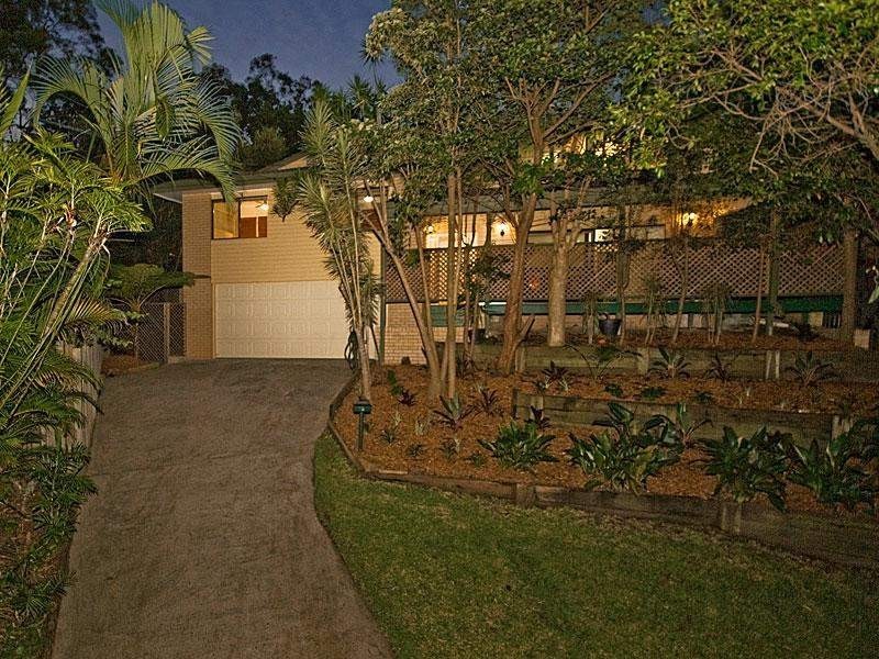19 Teague St, Indooroopilly QLD 4068