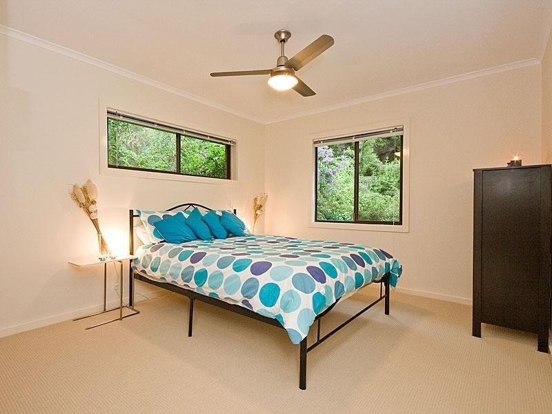 19 Teague St, Indooroopilly QLD 4068