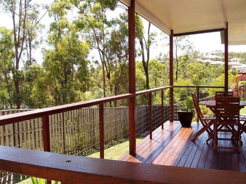 18 Manra Way, Pacific Pines QLD 4211