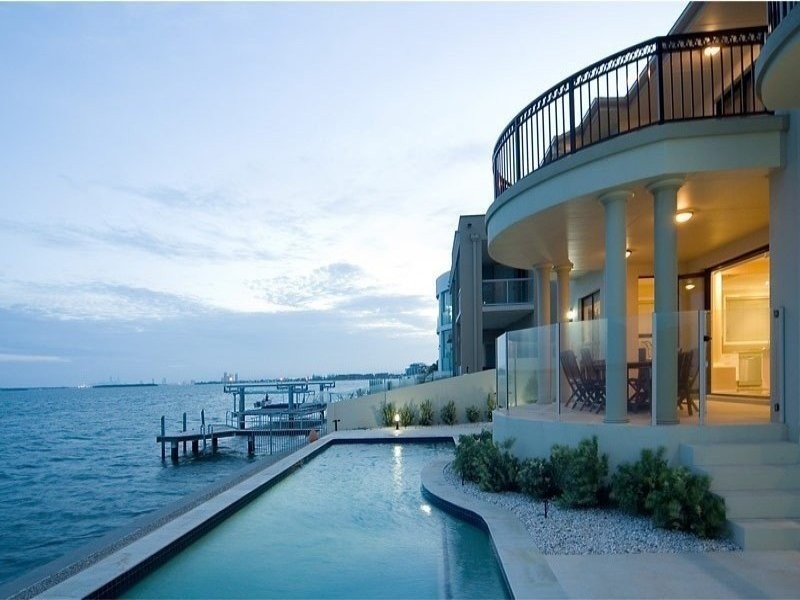 63 The Peninsula, Paradise Point QLD 4216