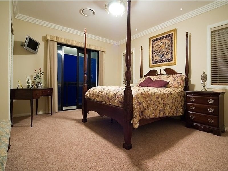 63 The Peninsula, Paradise Point QLD 4216