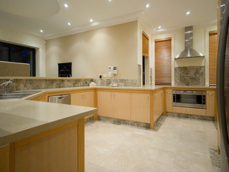 35 Brittanic Crescent, Paradise Point QLD 4216