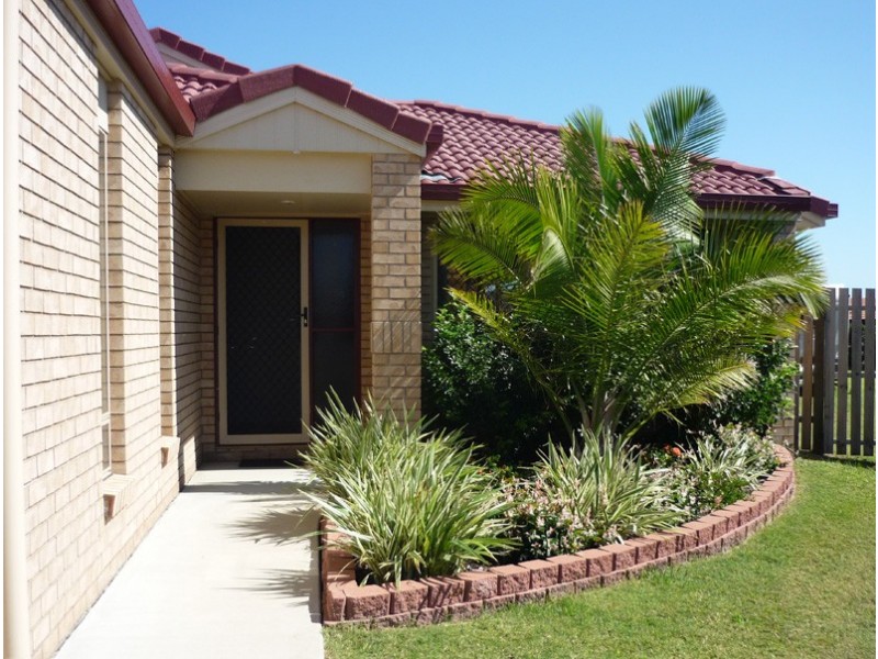 7 Gwen Cr, Urraween QLD 4655