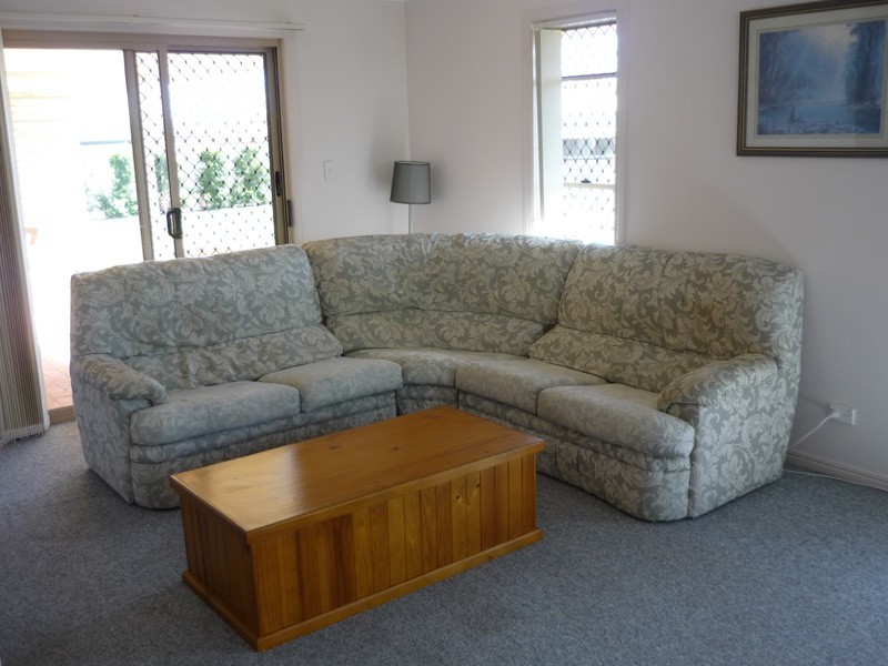 7 Gwen Cr, Urraween QLD 4655