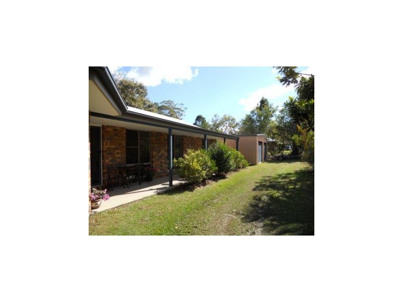13 Tallawong Close, Beerwah QLD 4519