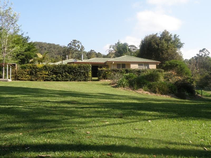 70 Gardenia Drive, Bonogin QLD 4213