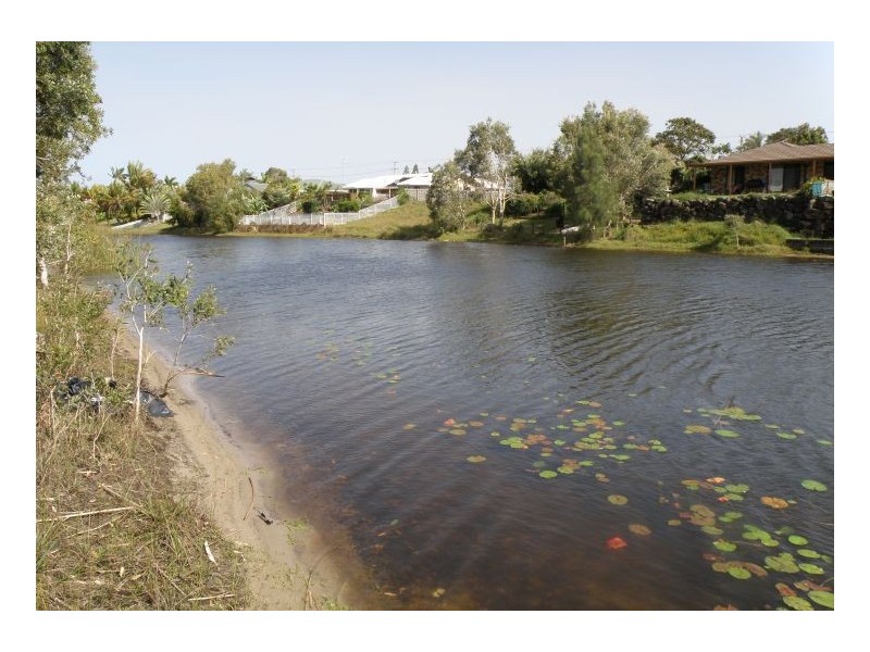 17 Reef Water Cct, Cabarita Beach NSW 2488