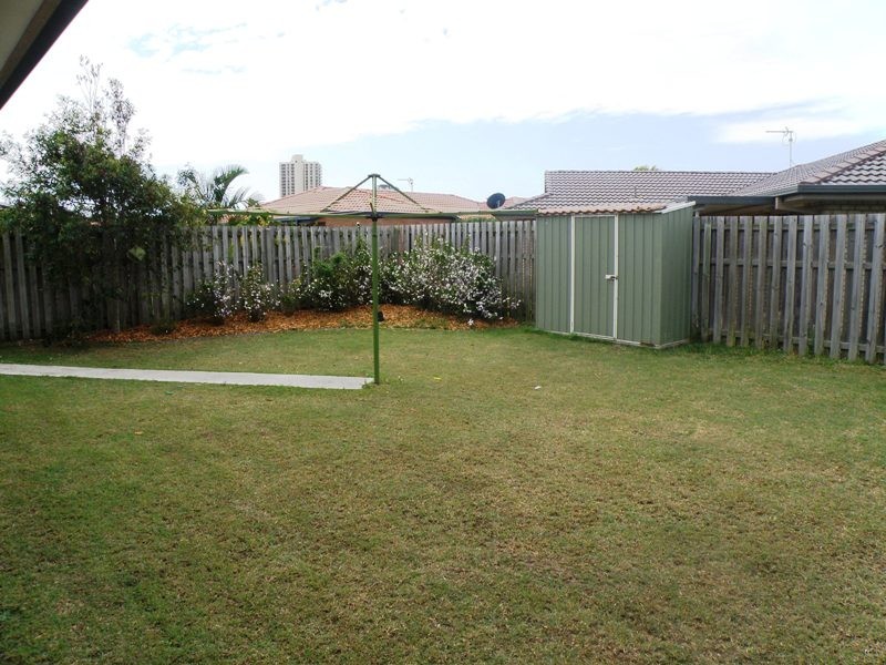 11 Triton Street, Tweed Heads South NSW 2486