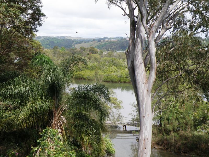 6 Hillcrest Avenue, Tweed Heads South NSW 2486