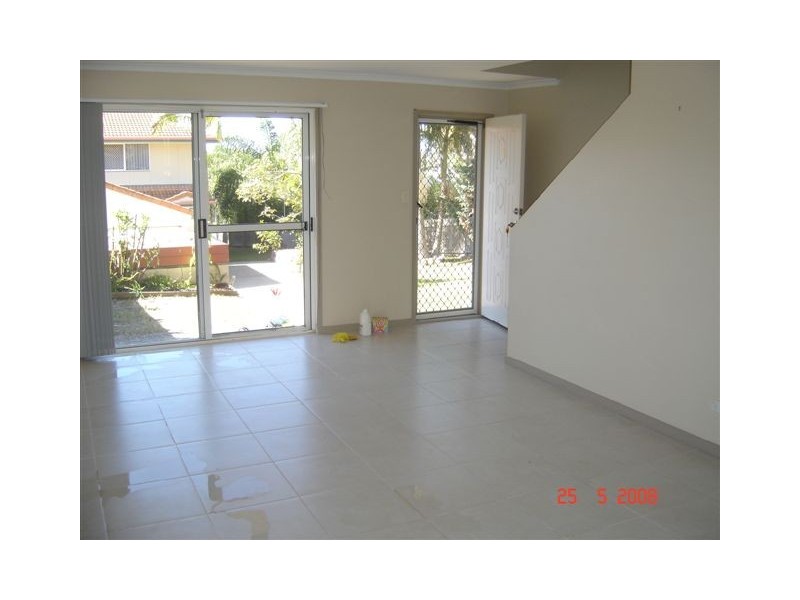 10/84 Highfield Drive, Merrimac QLD 4226