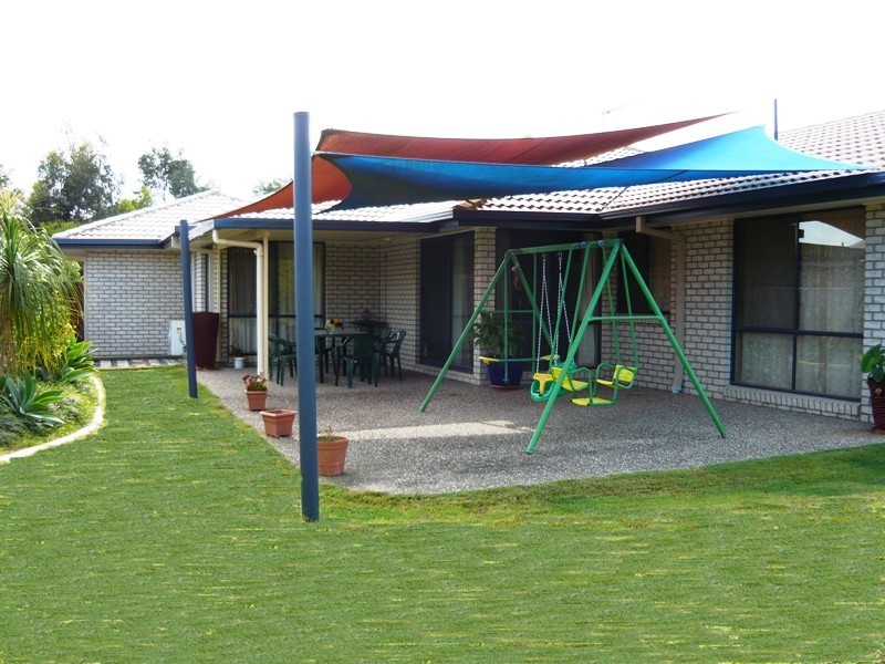 2 Irvine Street, Pacific Pines QLD 4211