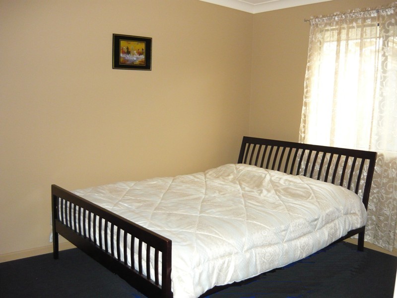 2 Irvine Street, Pacific Pines QLD 4211