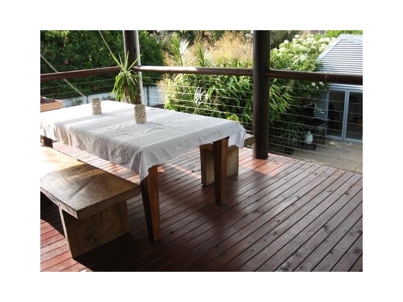 36 Paradise Avenue, Miami QLD 4220