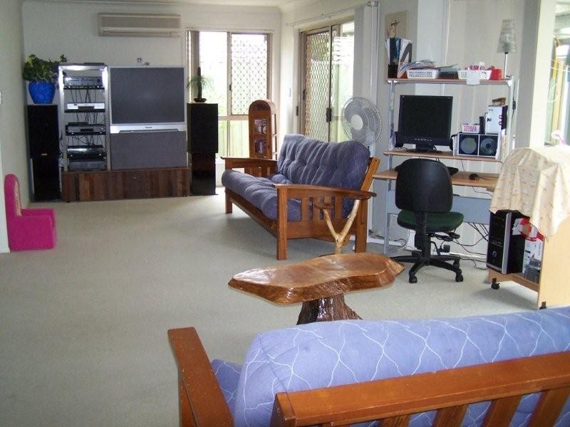 83 Shelduck Place, Calamvale QLD 4116