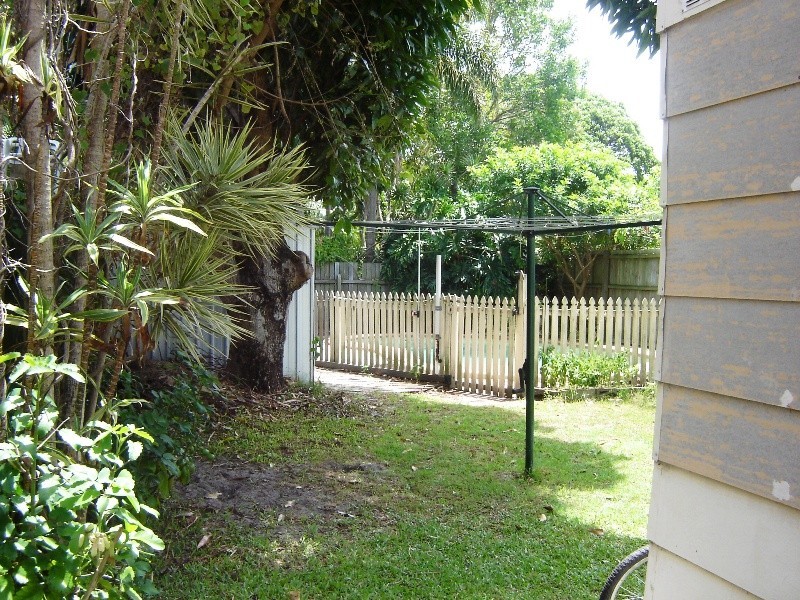 74 Worendo Street, Southport QLD 4215