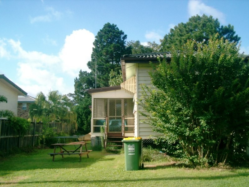 27D Muir Street, Labrador QLD 4215