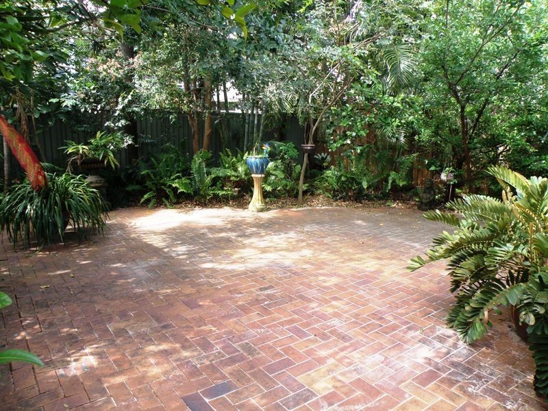 37 Atlantic Avenue, Mermaid Beach QLD 4218