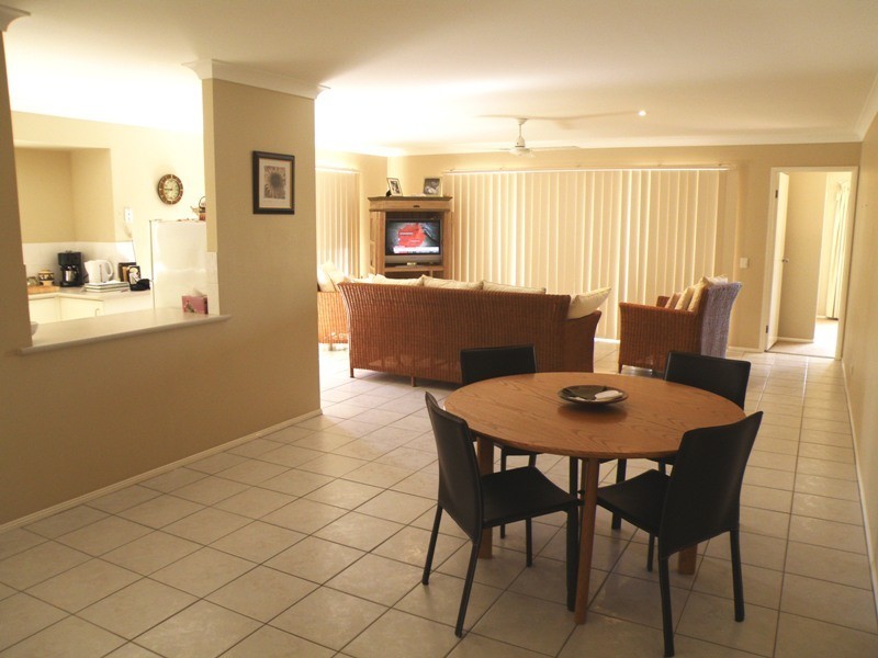 66 Burrendong Road, Coombabah QLD 4216