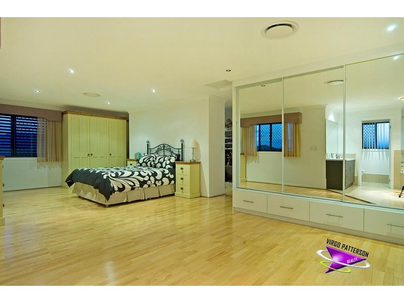 17 Leander Circuit, Oxenford QLD 4210