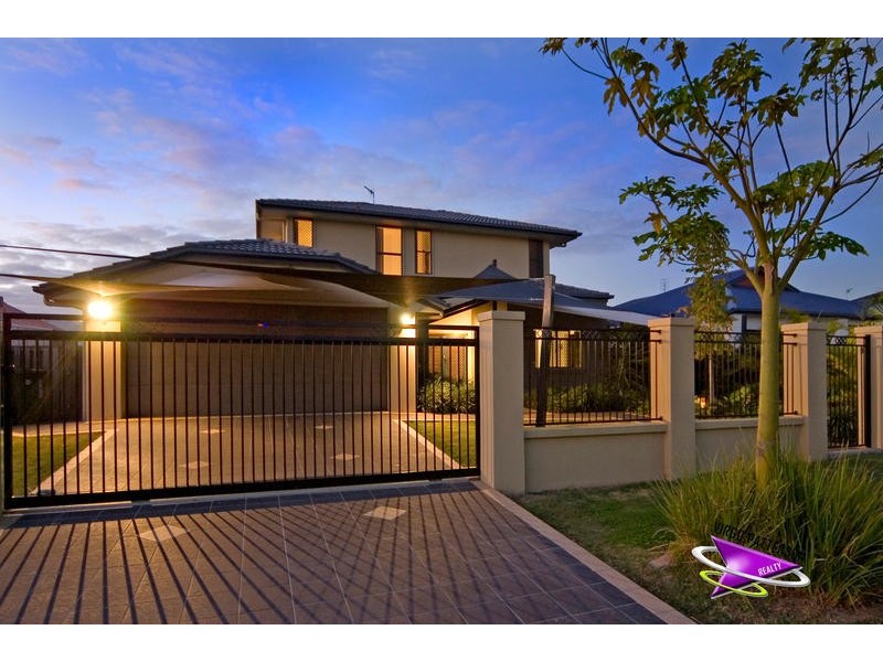 17 Leander Circuit, Oxenford QLD 4210