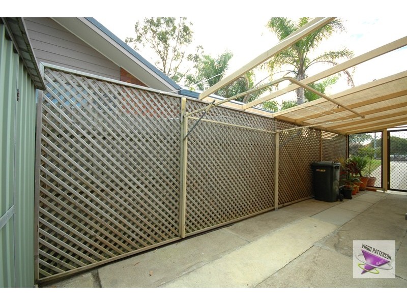 4 Maldon Court, Helensvale QLD 4212