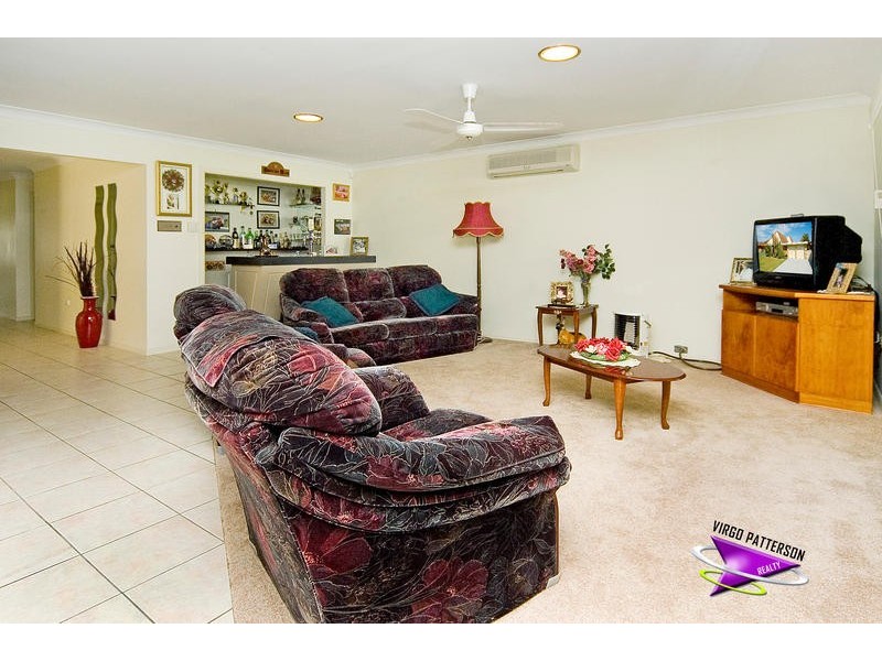 2 Bass Place, Paradise Point QLD 4216