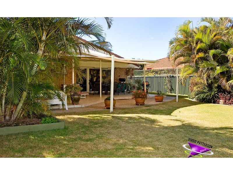 2 Bass Place, Paradise Point QLD 4216