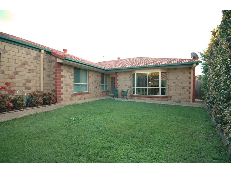 4 Elanda Place, Helensvale QLD 4212