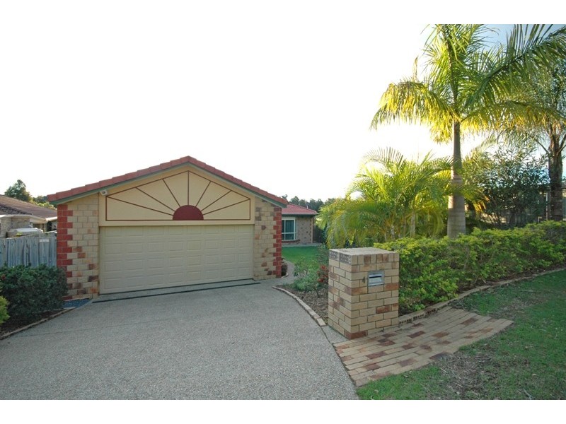 4 Elanda Place, Helensvale QLD 4212